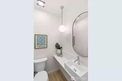 8337 B 12th Avenue NW, Seattle, WA 98117 - Photo 19