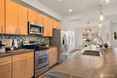 6503 29th Avenue SW, Seattle, WA 98126 - Photo 5