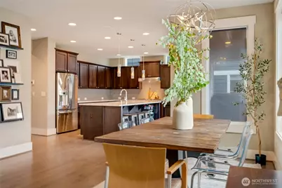 619 Graham Avenue NE, Renton, WA 98059 - Photo 19