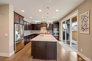 619 Graham Ave NE, Renton, WA 98059 - Photo 5