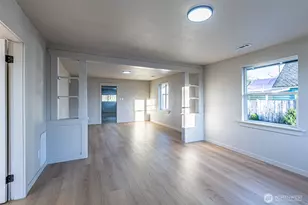 316 Bowlin Ave NE, Orting, WA 98360 - Photo 9