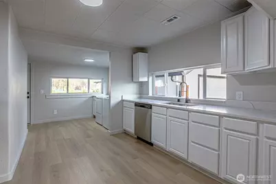 316 Bowlin Avenue NE, Orting, WA 98360 - Photo 13