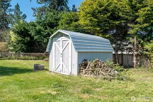 1869 Elhardt St, Camano Island, WA 98282 - Photo 29