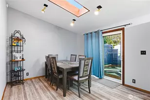 11090 25th Ave SW, Seattle, WA 98146 - Photo 13