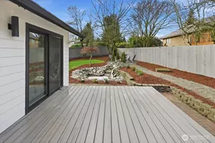 10704 NE 200th Pl, Bothell, WA 98011 - Photo 35