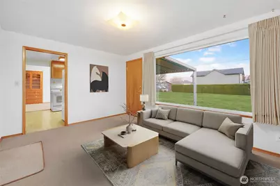 1077 Garfield Street, Enumclaw, WA 98022 - Photo 13