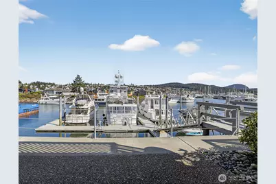 2001 Skyline Way #103, Anacortes, WA 98221 - Photo 27