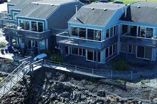 2001 Skyline Way, Anacortes, WA 98221 - Photo 3