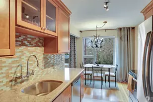 530 W Olympic Pl, Seattle, WA 98119 - Photo 11