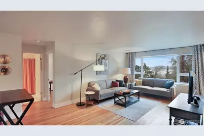 530 W Olympic Place #304, Seattle, WA 98119 - Photo 3