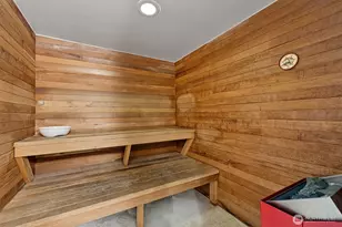 2253 Gilman Dr W, Seattle, WA 98119 - Photo 23