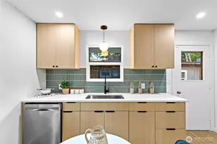 11721 24th Ave NE, Seattle, WA 98125 - Photo 11