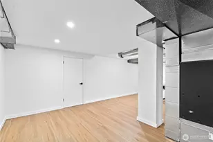 11721 24th Ave NE, Seattle, WA 98125 - Photo 33