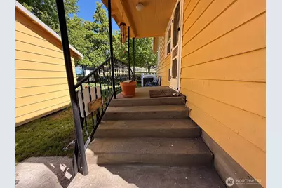 18 Cherry Avenue W, Omak, WA 98841 - Photo 21