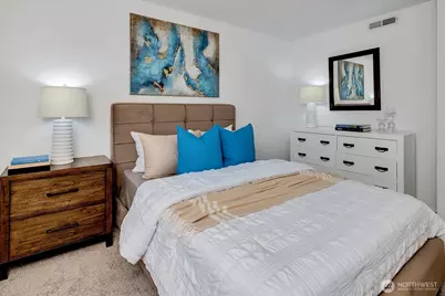 14132 74th Place NE #D-16, Kirkland, WA 98034 - Photo 13