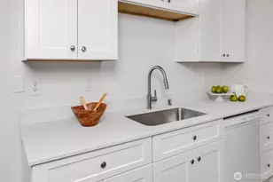 14132 74th Pl NE, Kirkland, WA 98034 - Photo 11