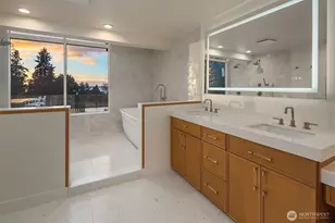 19303 Olympic View Dr, Edmonds, WA 98020 - Photo 23