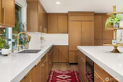 19303 Olympic View Drive, Edmonds, WA 98020 - Photo 13