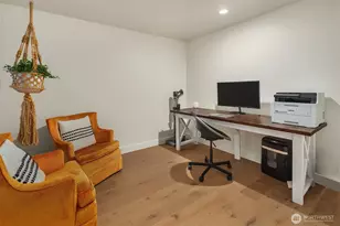 19303 Olympic View Dr, Edmonds, WA 98020 - Photo 31