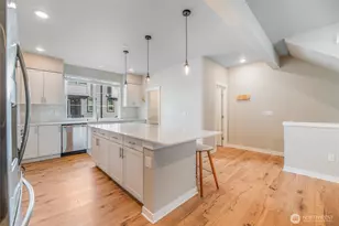 6633 NE 188th Ct, Kenmore, WA 98028 - Photo 9