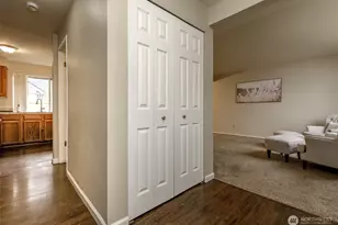 12105 SE 261st Ct, Kent, WA 98030 - Photo 3