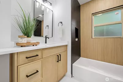 3503 Meadow Avenue N, Renton, WA 98056 - Photo 17