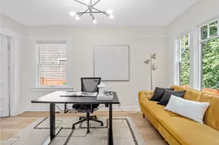 9701 Roosevelt Way NE, Seattle, WA 98115 - Photo 15