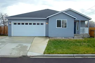 2004 Mary Ln, Walla Walla, WA 99362 - Photo 1