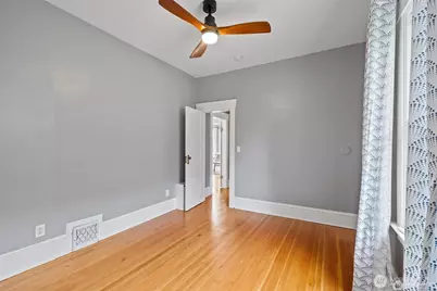 324 NE 50th Street, Seattle, WA 98105 - Photo 19