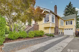 324 NE 50th St, Seattle, WA 98105 - Photo 3