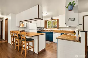 609 NW Broadway St, Coupeville, WA 98239 - Photo 21