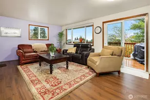 609 NW Broadway St, Coupeville, WA 98239 - Photo 11