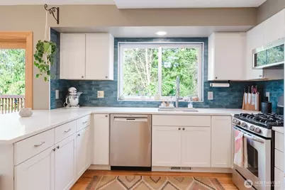 3949 Lakemont Road, Bellingham, WA 98226 - Photo 15