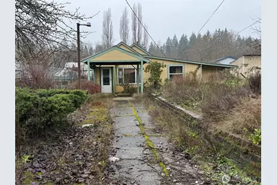 425 Sunnyhill Road W, Bremerton, WA 98312 - Photo 1