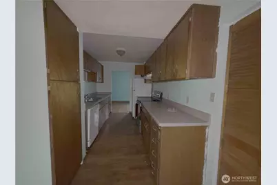 425 Sunnyhill Road W, Bremerton, WA 98312 - Photo 15