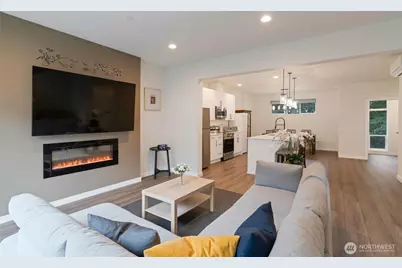 13710 Ash Way #B4, Everett, WA 98204 - Photo 25