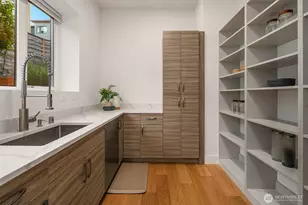 11909 90th Ave NE, Kirkland, WA 98034 - Photo 17