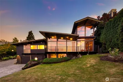 3653 W Commodore Way, Seattle, WA 98199 - Photo 1