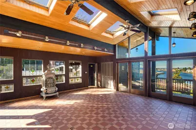 3653 W Commodore Way, Seattle, WA 98199 - Photo 23