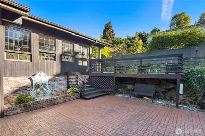 3653 W Commodore Way, Seattle, WA 98199 - Photo 31