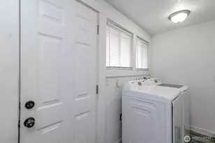 1412 S 38th St, Tacoma, WA 98418 - Photo 17