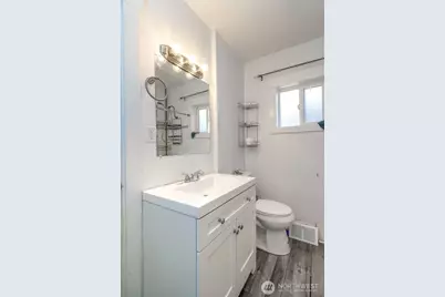1412 S 38th Street, Tacoma, WA 98418 - Photo 3