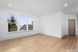 2333 W Castleman St, Longview, WA 98632 - Photo 5