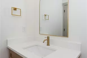 2333 W Castleman St, Longview, WA 98632 - Photo 27