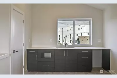 1919 24th Avenue S #X, Seattle, WA 98144 - Photo 9