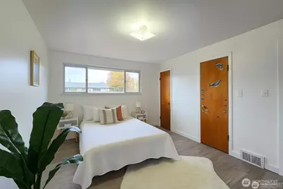 11144 Woodward Avenue S, Seattle, WA 98178 - Photo 7