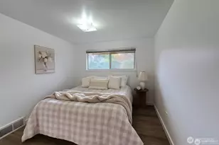 11144 Woodward Ave S, Seattle, WA 98178 - Photo 11