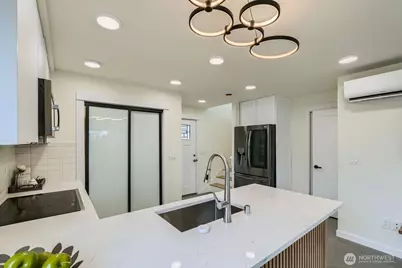 5928 18th Avenue S, Seattle, WA 98108 - Photo 9