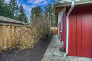 6708 53rd St W, University Place, WA 98467 - Photo 21