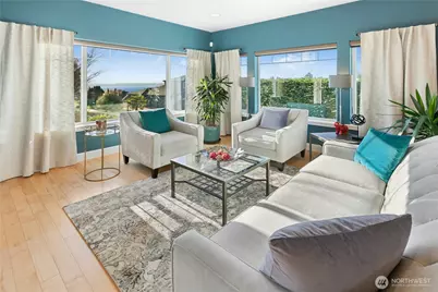 218 S 210th Street, Des Moines, WA 98198 - Photo 5